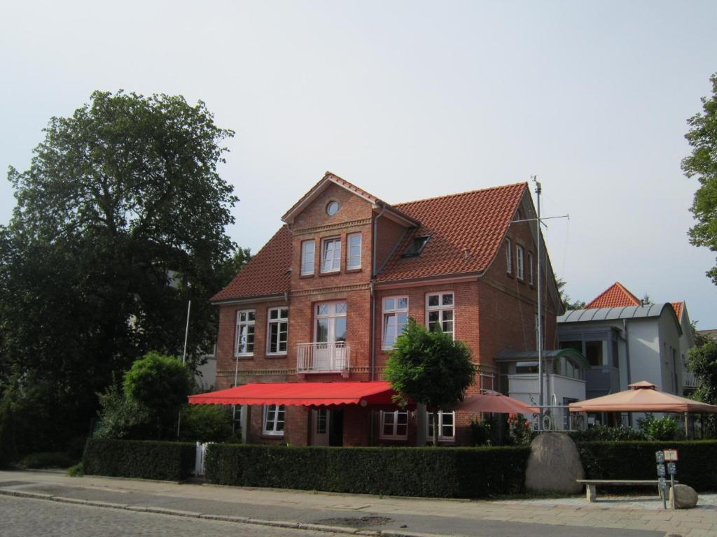 Hotel Bergedorfer Hoehe Хамбург Екстериор снимка