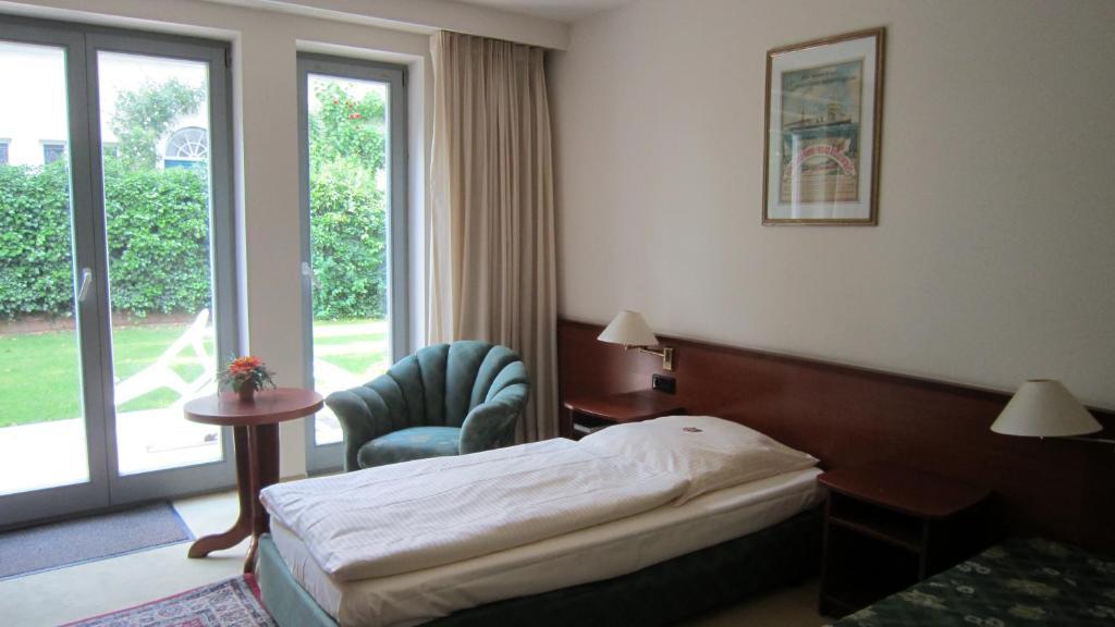Hotel Bergedorfer Hoehe Хамбург Екстериор снимка